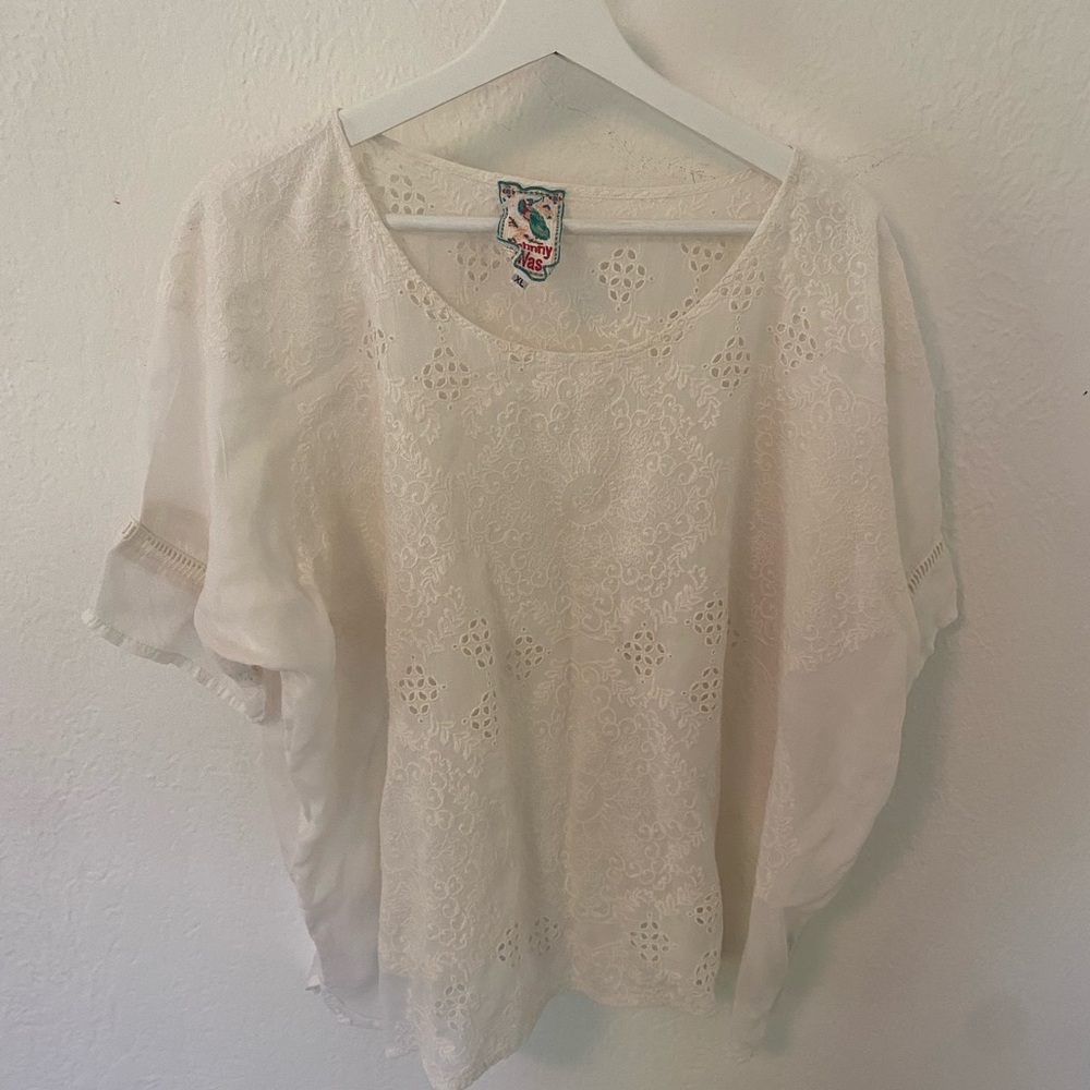Elegant Cream Lace Johnny Was Top